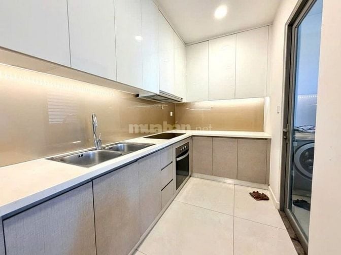 Cho thuê c/c cao cấp Resgreen Tower 3PN giá 15 tr/th nhà nội thất