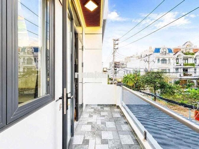 🔔🔔🔔nhà 1 lầu mặt tiền hẻm xe hơi full nội thất vị trí kinh doanh được🔔
