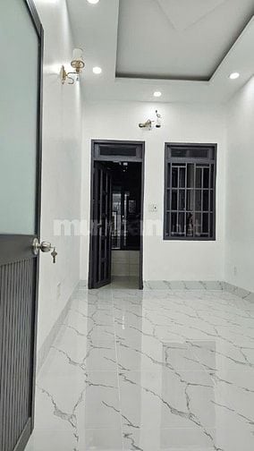 CĂN 1: BÁN NHÀ MT LẠC LONG QUÂN, P.10, Q.11, 7.5 TỶ.