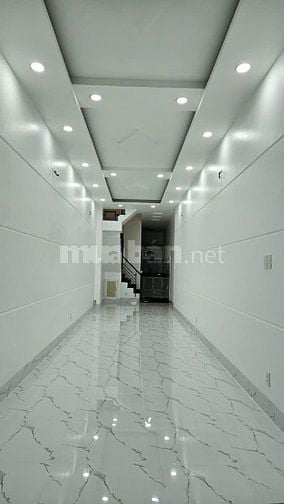 CĂN 1: BÁN NHÀ MT LẠC LONG QUÂN, P.10, Q.11, 7.5 TỶ.