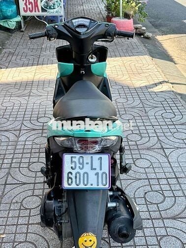 Yamaha Luvias 125 Xanh ngọc, Đen