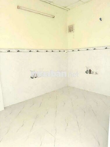 Nhà cho thuê Mã Lò - LVQ, BT (3PN 2WC) hẻm xe hơi, nhà trống ở ngay