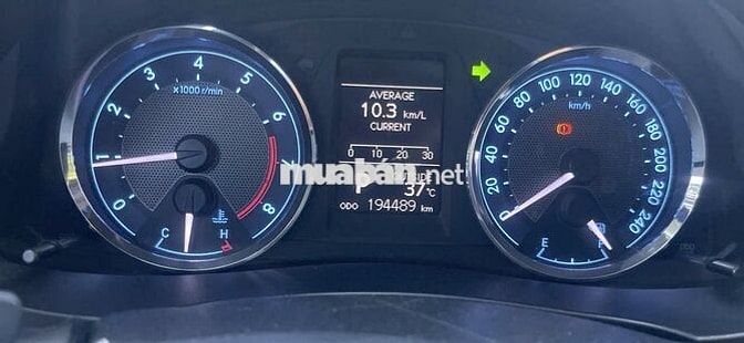 Toyota Corolla Altis 2.0V Sport 2016 Bạc