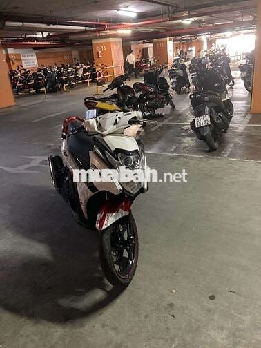 Yamaha Nouvo 6 Trắng đỏ