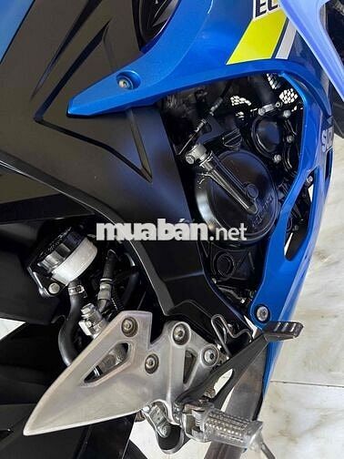 Suzuki GSX Xanh dương Indonesia