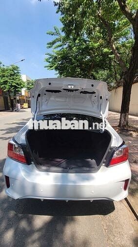Mitsubishi Mt 2024 30.000km Trắng