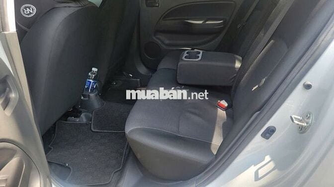 Mitsubishi Mt 2024 30.000km Trắng