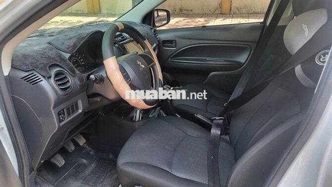 Mitsubishi Mt 2024 30.000km Trắng