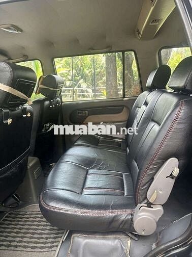 Isuzu 2005 Đen 7 chỗ Dầu
