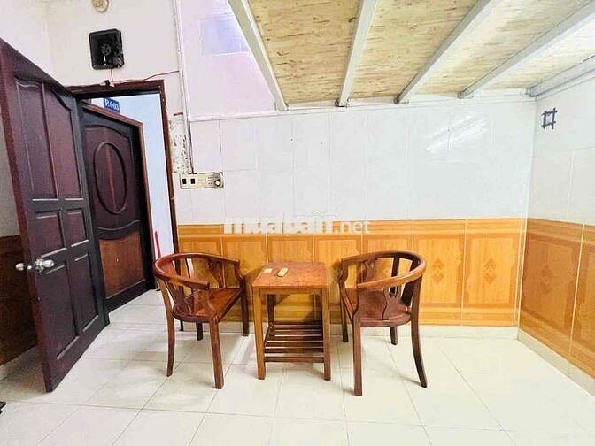 Phòng Trọ Sinh Viên Sau Lưng Công Viên Phần Mềm Quang Trung