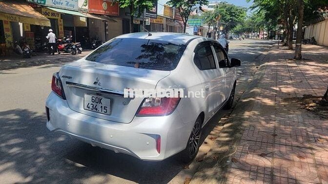 Mitsubishi Mt 2024 30.000km Trắng