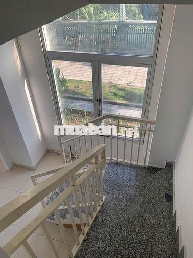 Cho thuê shophouse góc 2 mặt tiền chung cư Dream Home Palace Quận 8