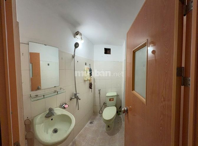 Cho hộ gia đình thuê nhà số 11 ngõ 166 phố Kim Mã, Ba Đình