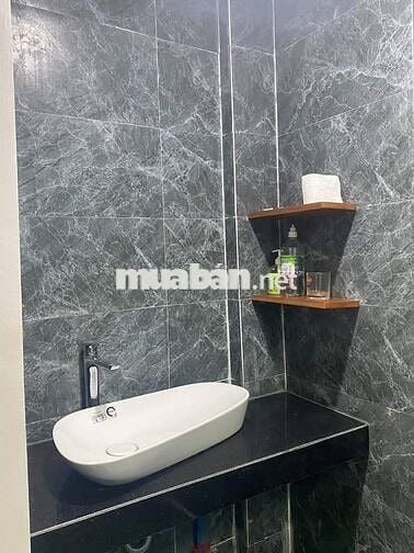 NHÀ 3 TẦNG 2PN 3WC GẦN CẦU SÔNG HÀN