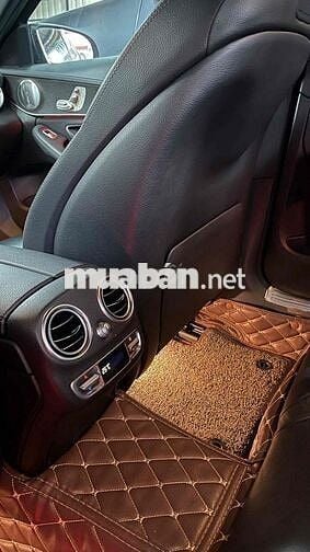 Mercedes-Benz C300 AMG 2019 Xanh cavansite