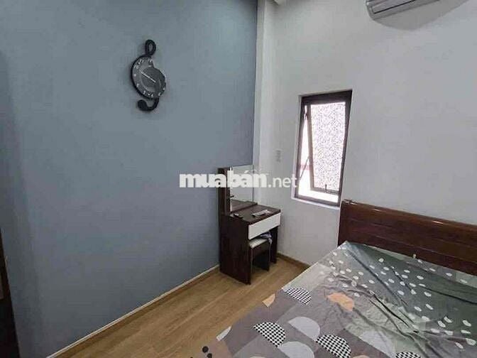 cho thuê nhà 3tầng LÝ TỰ TRỌNG gần Đống Đa - 4pn, 4wc full nội thất
