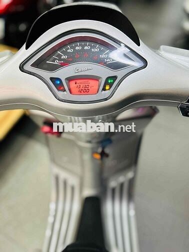 Piaggio Vespa Sprint 125 2022 Bạc