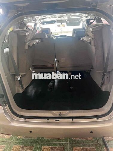 Toyota Innova 2015Vàng cát 8 chỗ Sàn