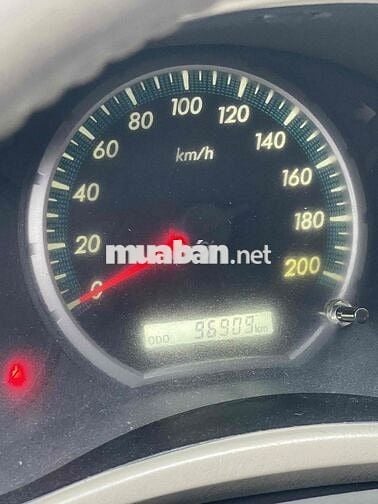 Toyota Innova 2015Vàng cát 8 chỗ Sàn