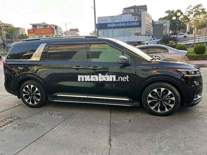 Kia Carnival Sig 2022 Đen 7 chỗ 2.2 máy dầu