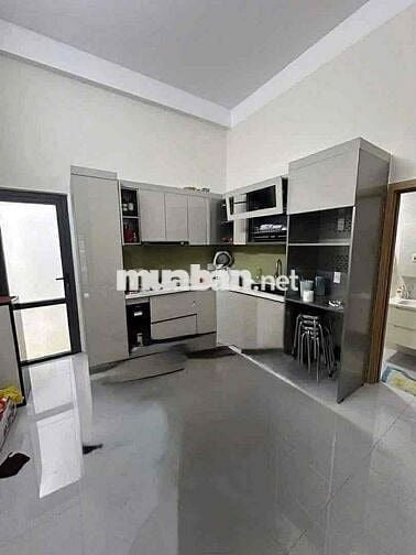 cho thuê nhà 2tầng mặt tiền NGÔ THỊ LIỄU - 3pn 2wc - nội thất cơ bản