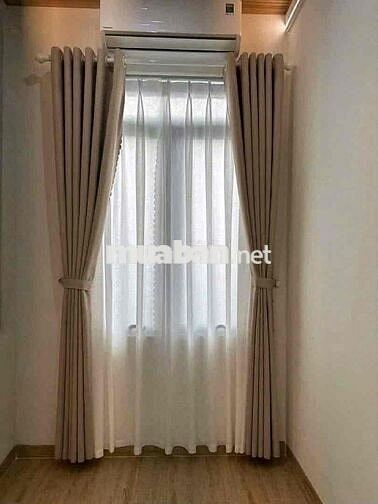 cho thuê nhà 2tầng mặt tiền NGÔ THỊ LIỄU - 3pn 2wc - nội thất cơ bản
