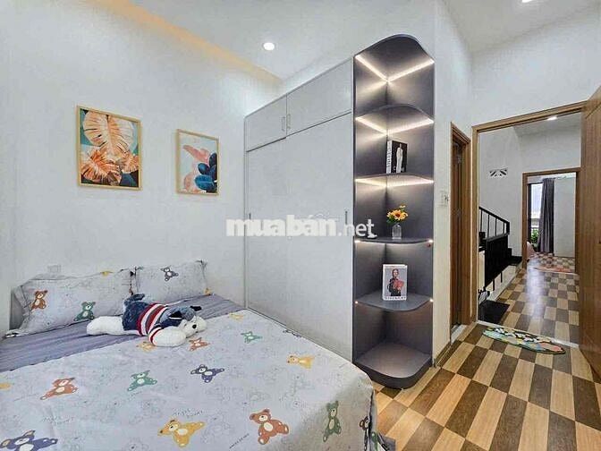 211 CHO THUÊ NHÀ ĐẸP 3 TẦNG 3PN 4WC – NHÀ MỚI HIỆN ĐẠI, CÓ SÂN RỘNG
