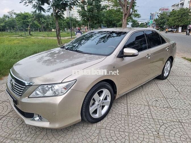 Toyota Camry 2.5Q 2013 Vàng cát Ghế da