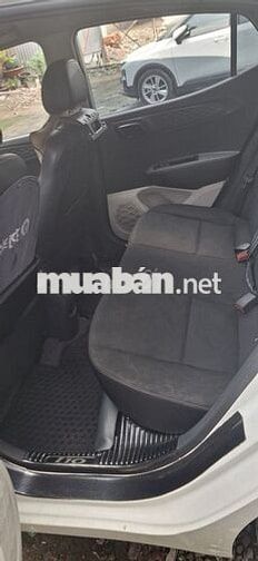 Hyundai i10 Sedan 2022 Số sàn Trắng