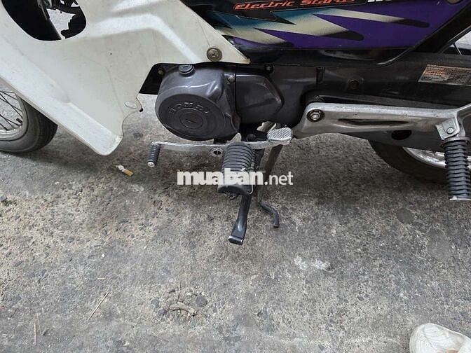Honda Dream lùn nhập Thái Lan