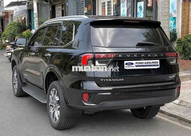 Ford Everest Titanium 4x4 2022 Đen 55.000 Km