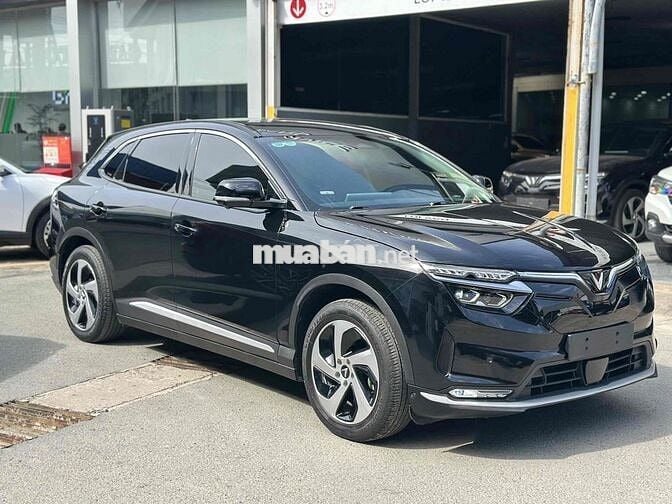 Vinfast VF8 Eco 2023 Pin CATL chạy ít 12000km