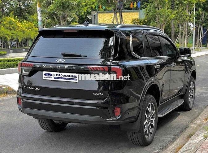 Ford Everest Titanium 4x4 2022 Đen 55.000 Km