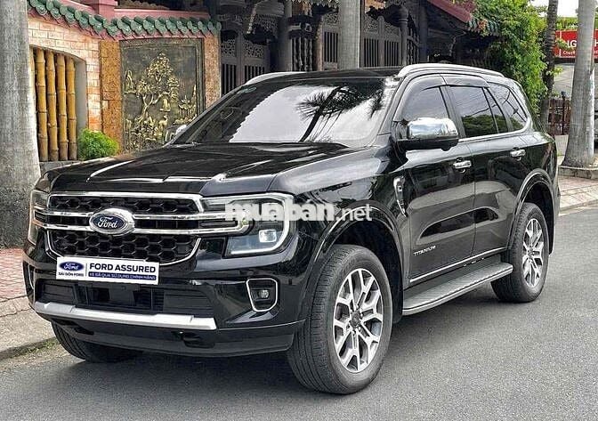 Ford Everest Titanium 4x4 2022 Đen 55.000 Km