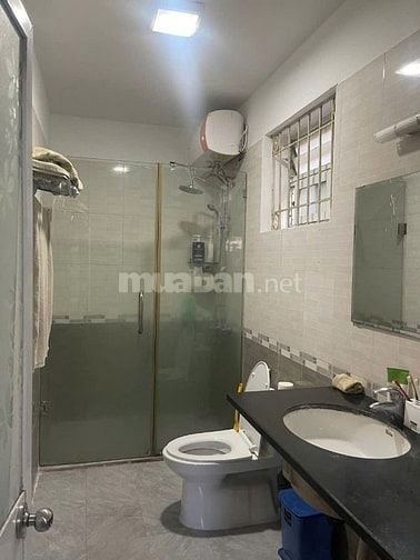 Cho thuê nhà ngõ 173 Hoàng Hoa Thám quận Ba Đình Hà Nội 