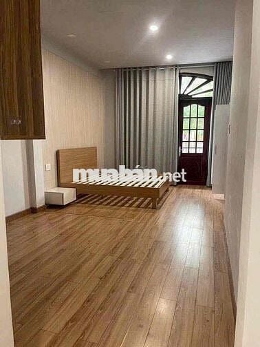 Nhà Mặt Tiền Hoàng Hoa Thám Lộc Thọ Nha Trang Gần Biển 7 Phòng Ngủ