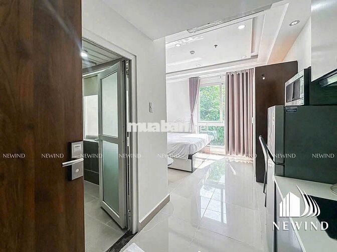 Studio cửa sổ lớn-Full nội thất-máy giặt riêng-Hàng xóm Landmark81-Q1