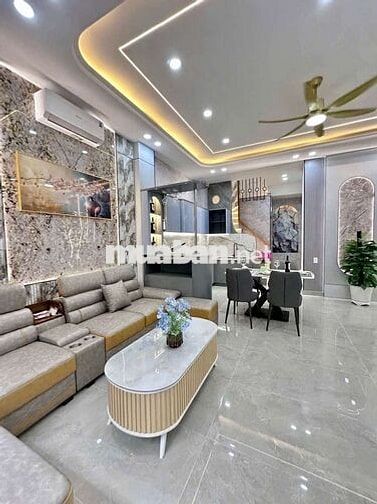 BÁN NHÀ MỚI 100% NGUYỄN TƯ GIẢN. 6x10.5M .4 TẦNG.5PN.GIÁ 9 TỶ