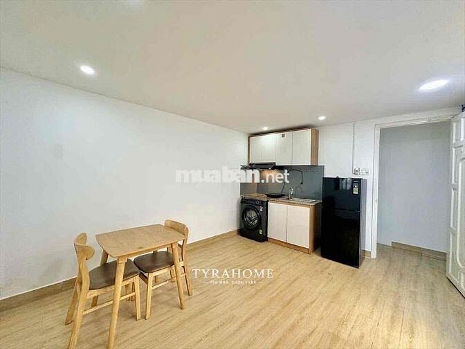 Căn 1PN Tách Bếp Có Ban Công Rộng 50m2 FullNT Ngay Chợ Bà Chiểu, NTHX