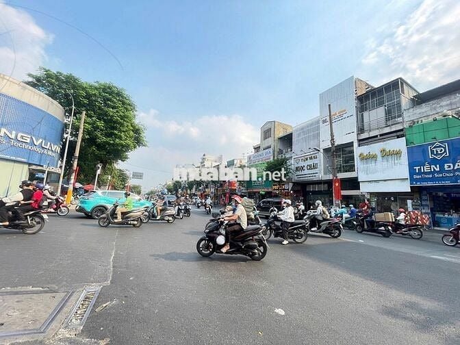 Góc 2 Mặt Tiền Đường Trường Chinh, Phường 12, Quận Tân Bình . 