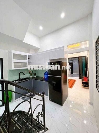 cho thuê nhà 3 tầng 3 ngủ ở gần Giáp Bát