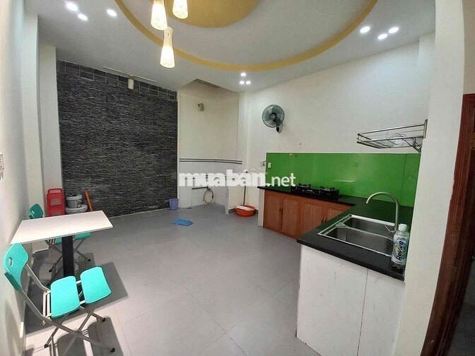 cho thuê nhà 793 trần xuân soạn khu Kiều Đàm 3pn, nhà đẹp