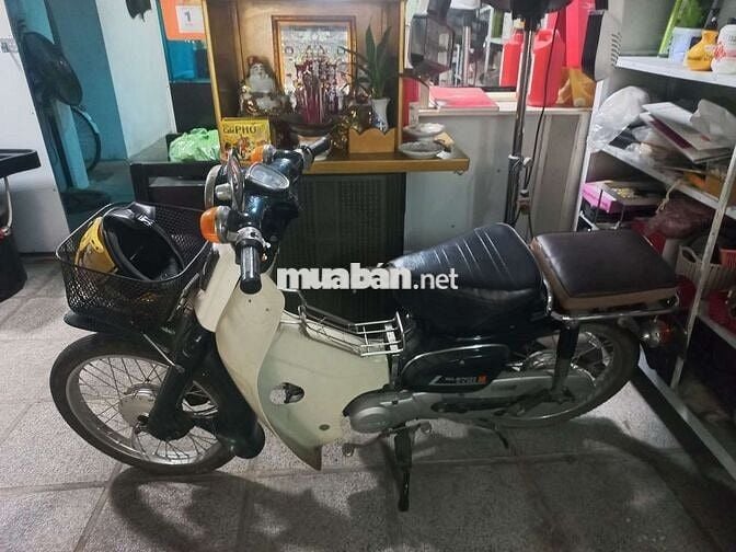 Honda Cub 81 50cc Trắng, Đen Đã sử dụng