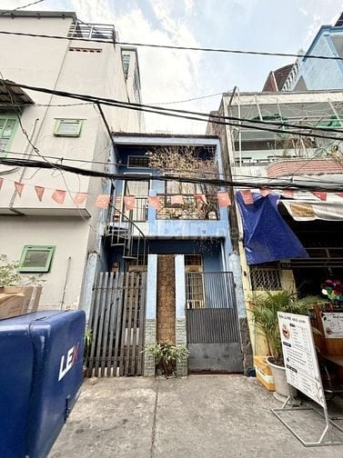 Chính chủ bán nhà hẻm 84 Hoà Hưng Q.10 - nhà cũ 43m2 tiện xây mới