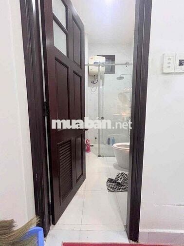 Cho thuê nhà mặt tiền đường 3/2, 4 tầng, 100m², kinh doanh tốt