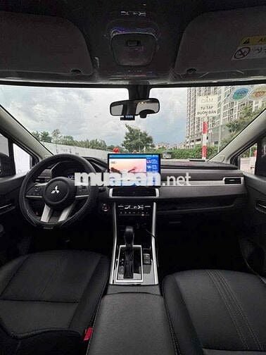 Mitsubishi Xpander Pre 2024 màu trắng