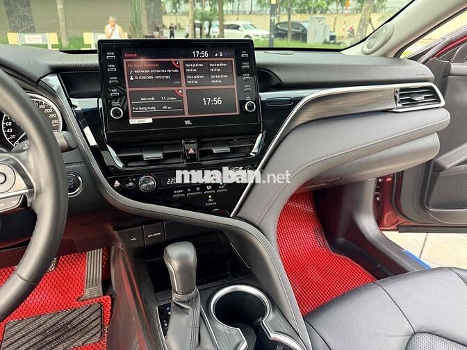Toyota Camry 2.5Q 2022 Đỏ Nhập khẩu