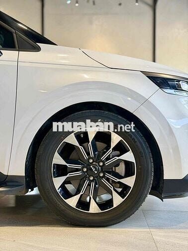 KIA Carnival Signature 2022 MPV Trắng 99.000 km