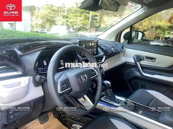 Toyota Veloz Cross Top 2025 siêu lướt 5.000 km