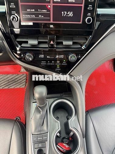Toyota Camry 2.5Q 2022 Đỏ Nhập khẩu
